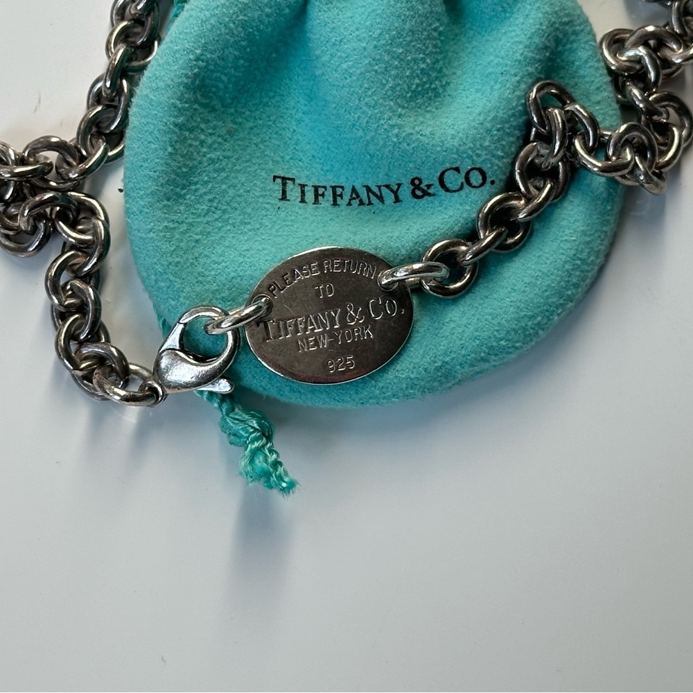 Tiffany & Co. Return to Tiffany Oval Tag Necklace, 925 Sterling Silver - Picture 3 of 4